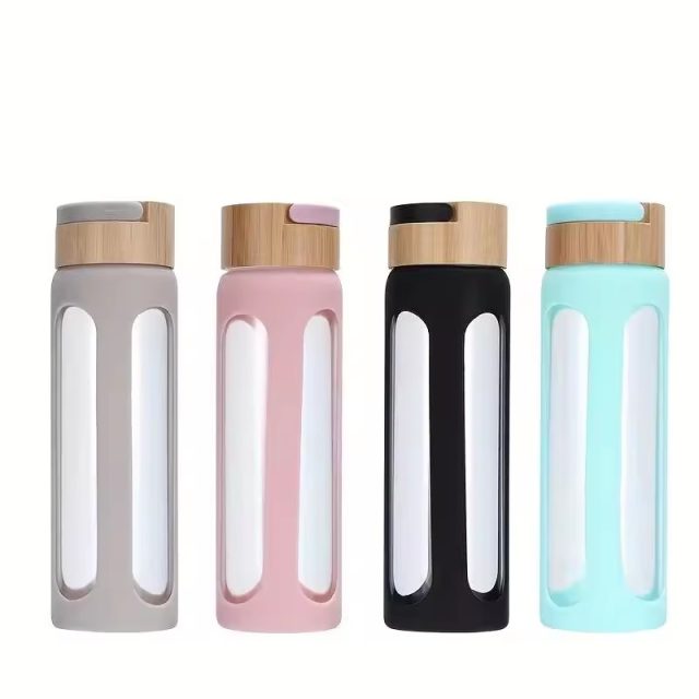 Borosilicate glass water bottle 2 Borosilicate glass water bottle 2