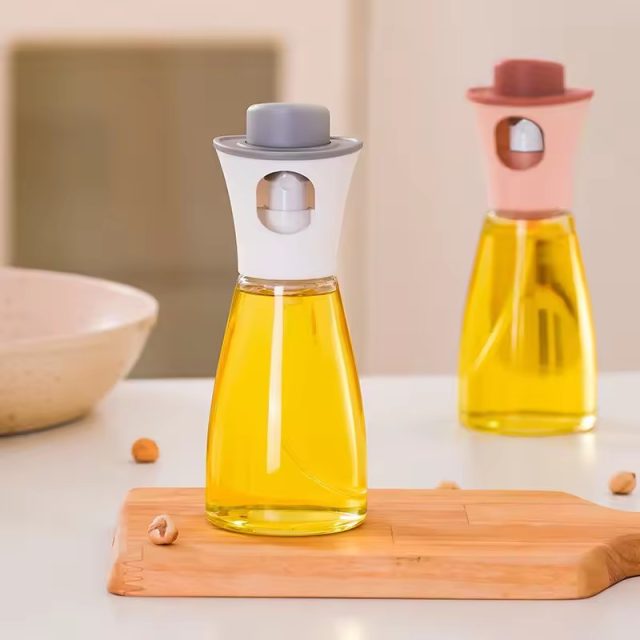 Clear oil spray distributor 1 Clear oil spray distributor 1