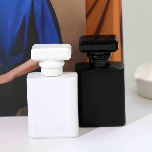 Cosmetic container packaging perfume bottle 3 scaled Cosmetic container packaging perfume bottle 3 scaled