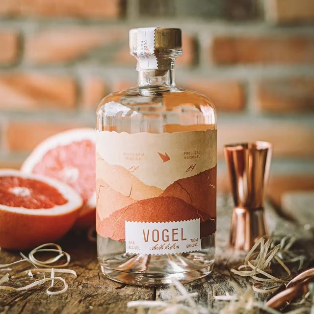 Customized swinging glass beer bottle 6