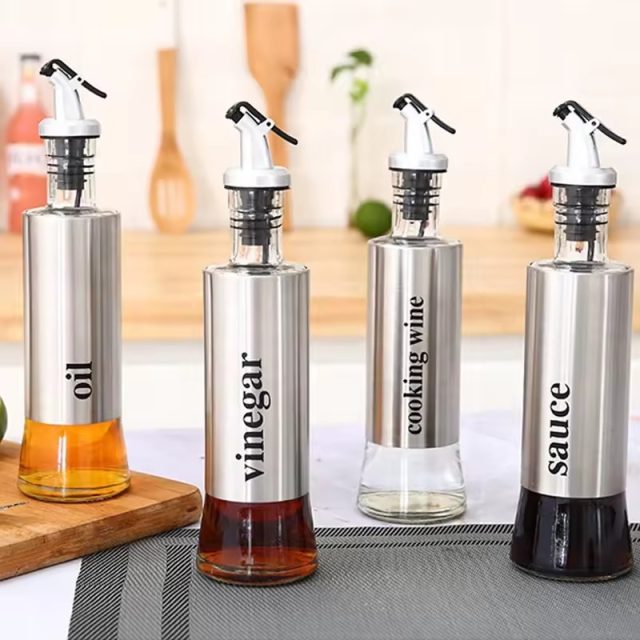 Multi functional glass oil bottle with lid 4 Multi functional glass oil bottle with lid 4