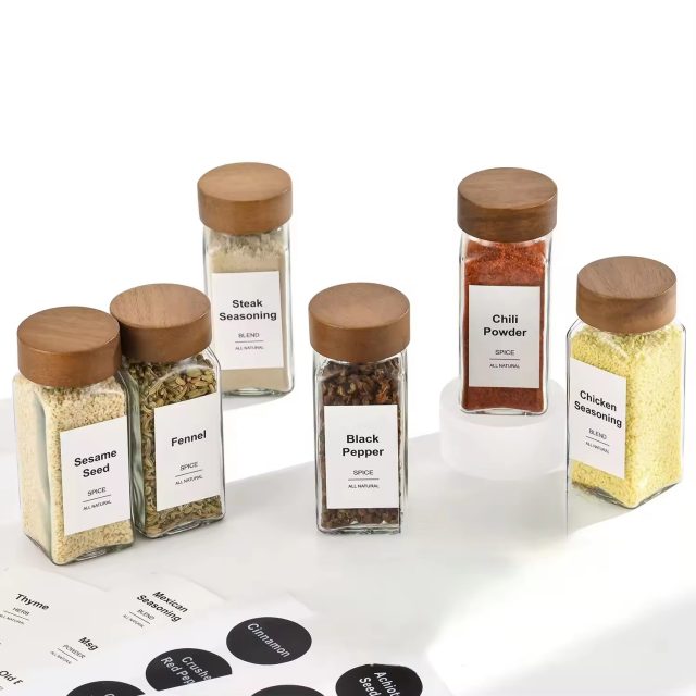 Plastic seasoning and spice bottles 2 Plastic seasoning and spice bottles 2