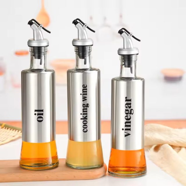 Stainless steel oiler sealed oil bottle 1 Stainless steel oiler sealed oil bottle 1
