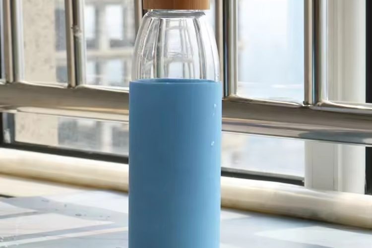 Wholesale of borosilicate glass water bottles 4 Wholesale of borosilicate glass water bottles 4